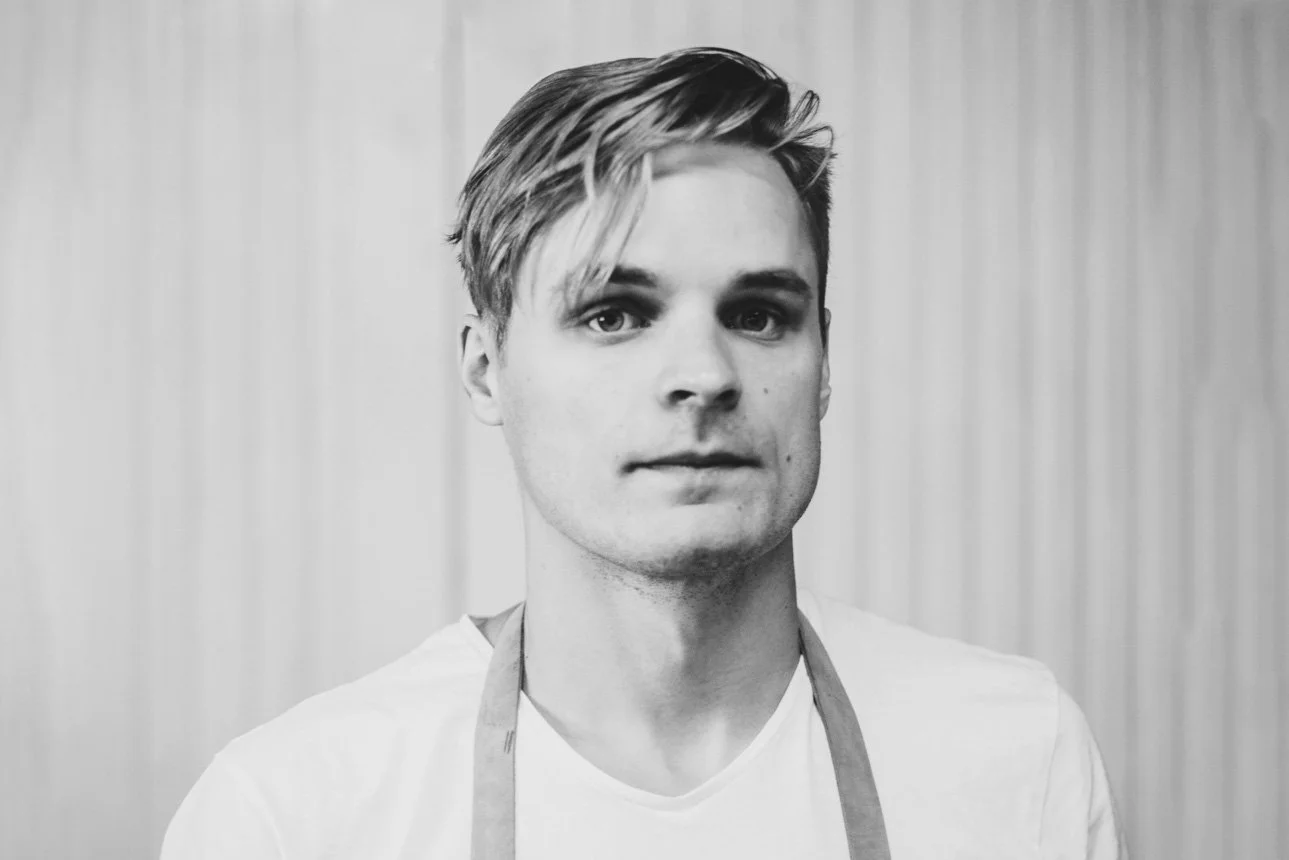 美品 Emko 4.9 Desk by Marius Valaitis 4.9 Desk | Wooden Office Desk in Natural Ash | EMKO